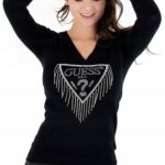 Guess Sweter damski z kamieniami Cyrkonie XS